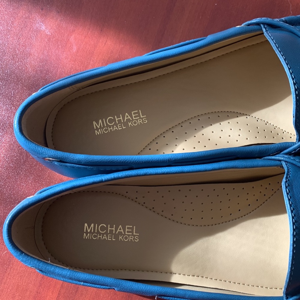 Brand new Michael Kors moccasins - Picture 3 of 10